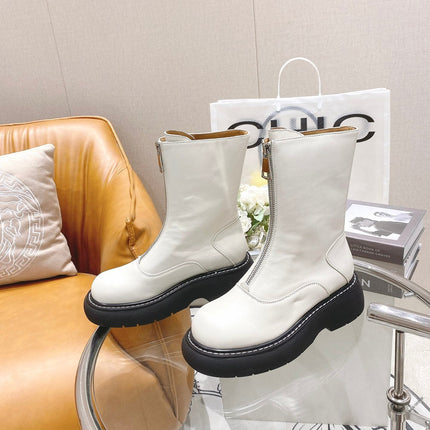 BOTTEGA VENETA 26S ZIP-UP ANKLE BOOTS IN OFF WHITE CALFSKIN