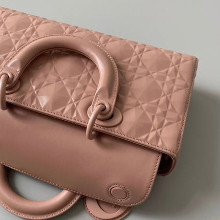 MEDIUM D-JOY BAG 26 IN DESSERT SAND CALFSKIN