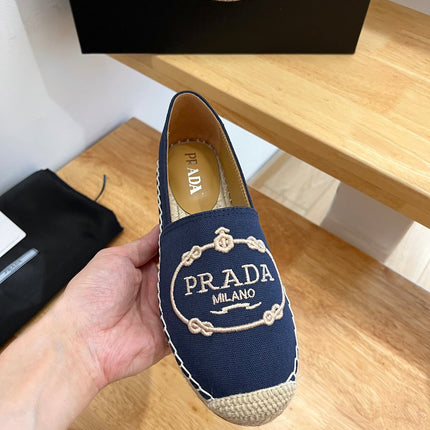 PRADA 26S EMBROIDERED LOGO ESPADRILLE FLATS IN NAVY BLUE CANVAS