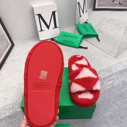 BOTTEGA VENETA 26S PLATFORM SLIDES IN RED MIX PINK SHEARLING
