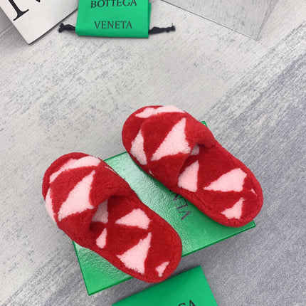 BOTTEGA VENETA 26S PLATFORM SLIDES IN RED MIX PINK SHEARLING