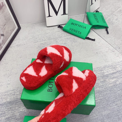 BOTTEGA VENETA 26S PLATFORM SLIDES IN RED MIX PINK SHEARLING