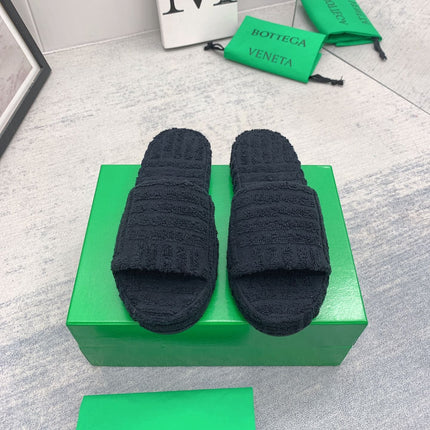 BOTTEGA VENETA 26S SLIDES IN BLACK FABRIC