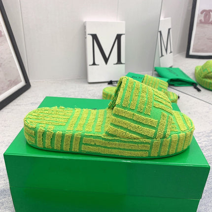 BOTTEGA VENETA 26S SLIDES IN LIGHT GREEN MIX YELLOW FABRIC