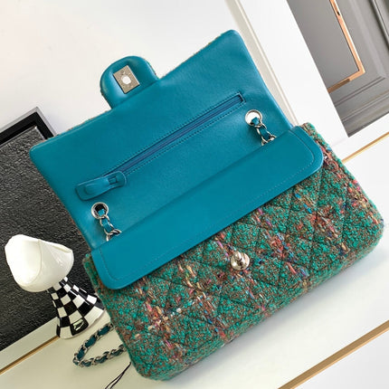 CC MEDIUM 25 CLASSIC BAG IN GREEN FOREST WOOL TWEED