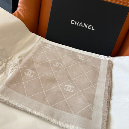 CHANEL 26S SCARF 140 IN SILK AND CASHMERE 511101