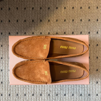 MIUMIU 26S LOAFERS IN CARAMEL BROWN SUEDE