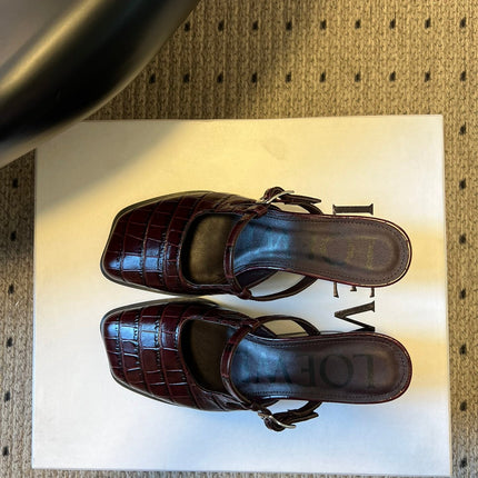 LOEWE 26S ONDA MULE 45MM IN WINE RED EMBOSSED CROCODILE CALFSKIN
