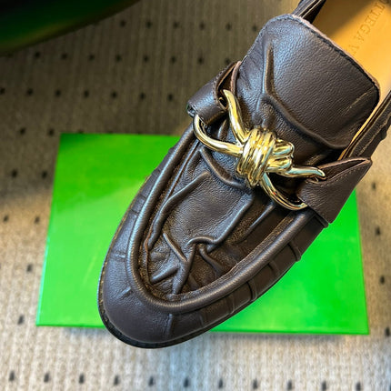 BOTTEGA VENETA 26S LOAFERS IN CHOCOLATE BROWN LAMBSKIN WITH GOLD HARDWARE