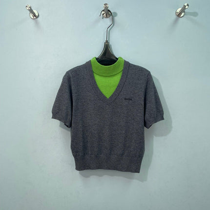 MIUMIU 26S V-NECK SHORT-SLEEVE KNIT TOP 1412