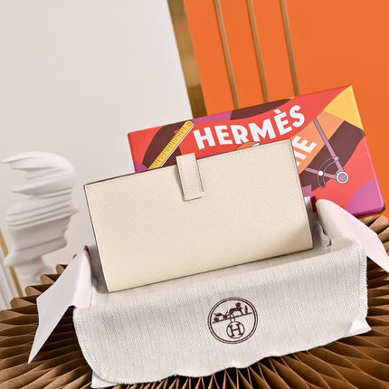 BEARN LONG 17 WALLET IN BEIGE CREAM EPSOM WITH GOLD HARDWARE