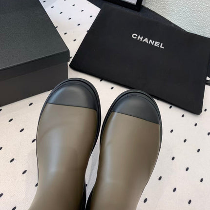 CHANEL 26S RAIN BOOT IN GREY AND BLACK COLOR