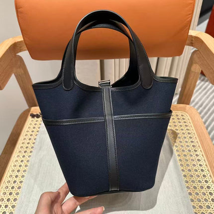 HM 26S PICOTIN CARGO 18 IN NAVY FABRIC WITH BLACK LEATHER TRIM