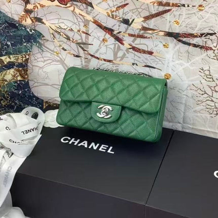 CHANEL 25S FLAP BAG 20 IN GREEN CALFSKIN WITH SILVER HARDWARE