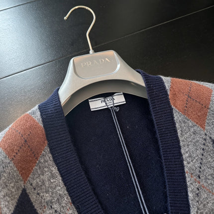 PRADA 26S V-NECK CARDIGAN 1207