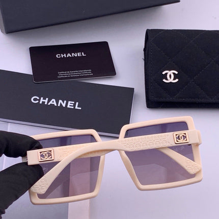 CHANEL 26S OVERSIZED SQUARE FRAME IN ACETATE 502908