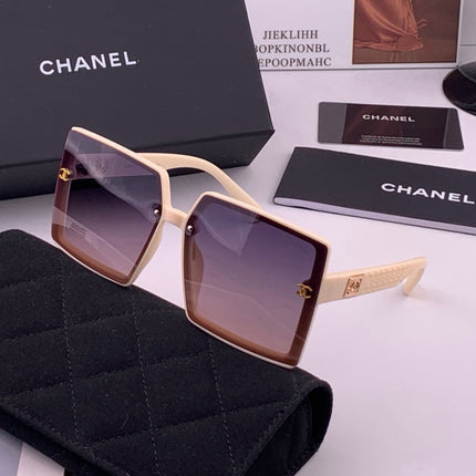 CHANEL 26S OVERSIZED SQUARE FRAME IN ACETATE 502908