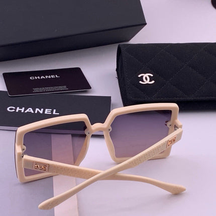 CHANEL 26S OVERSIZED SQUARE FRAME IN ACETATE 502908