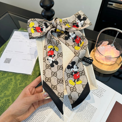 GUCCI 26S TWILLY SCARF 90 IN SILK 225240