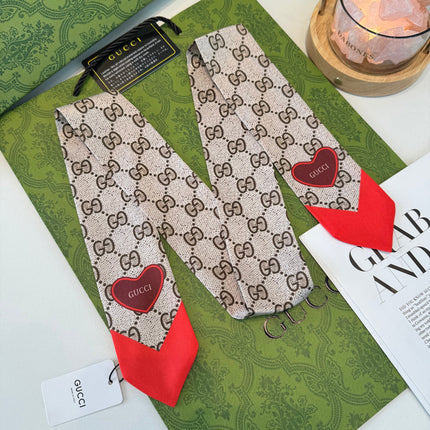 GUCCI 26S TWILLY SCARF 120 IN SILK 351116