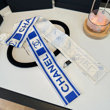 CHANEL 26S TWILLY SCARF 120 IN SILK 395862