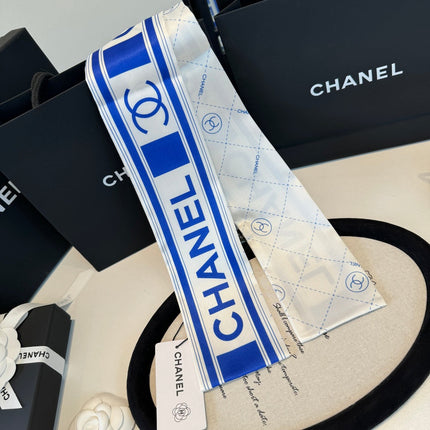 CHANEL 26S TWILLY SCARF 120 IN SILK 395862