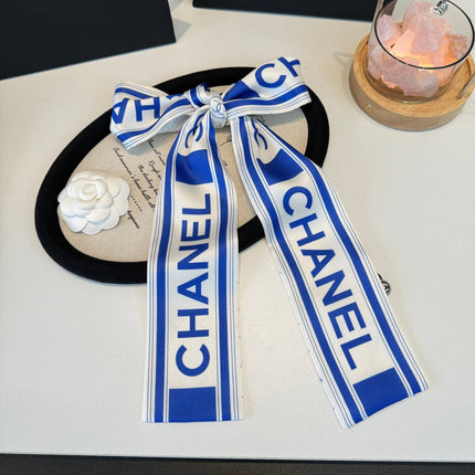 CHANEL 26S TWILLY SCARF 120 IN SILK 395862