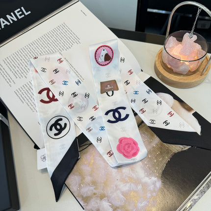CHANEL 26S TWILLY SCARF 120 IN SILK 351039