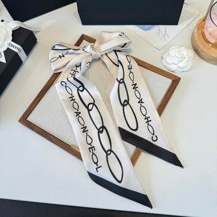 CHANEL 26S TWILLY SCARF 120 IN SILK 395882