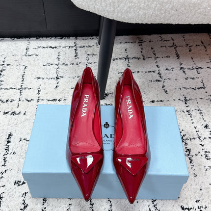 PRADA 26S POINTED-TOE HIGH HEELS 60MM IN DARK RED PATENT CALFSKIN WITH LOGO