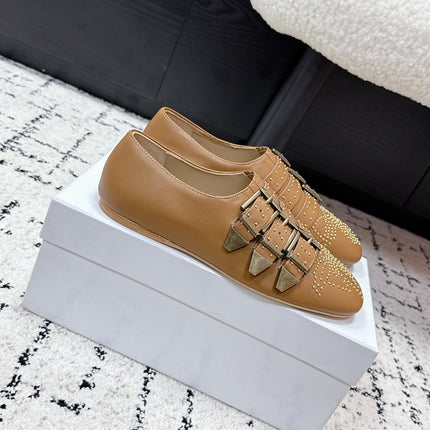 CHLOÉ 26S FLAT SHOES IN BROWN CALFSKIN WITH METAL STUDS