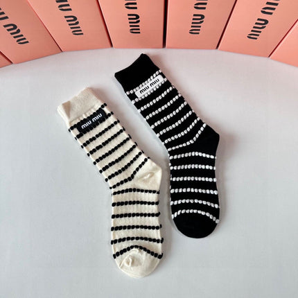 MIUMIU 26S CREW SOCKS 417719 (1 BOX)