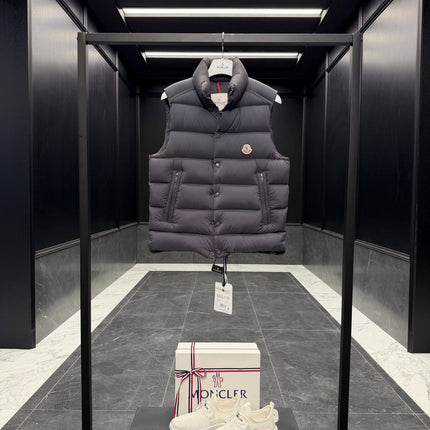 MONCLER 26S DOWN VEST 767