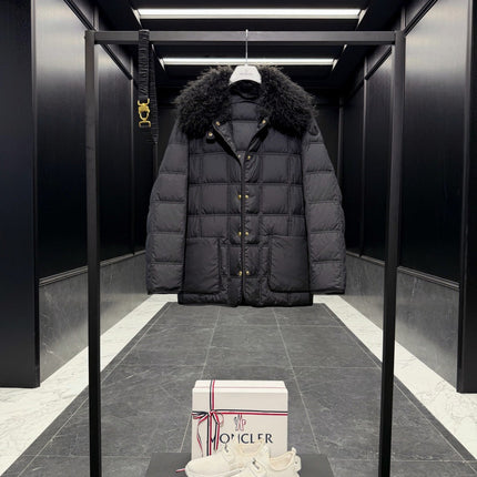 MONCLER 26S DOWN JACKET 785