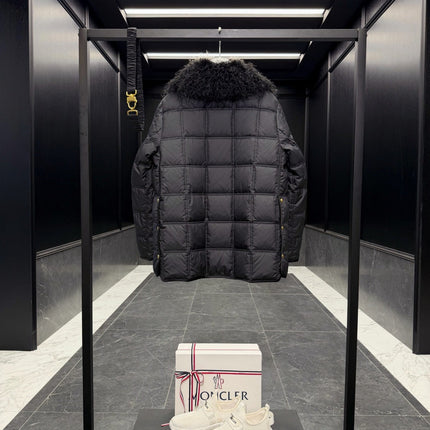 MONCLER 26S DOWN JACKET 785