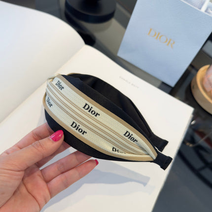 DIOR 26S PADDED HEADBAND IN WHITE AND BLACK FABRIC 511968