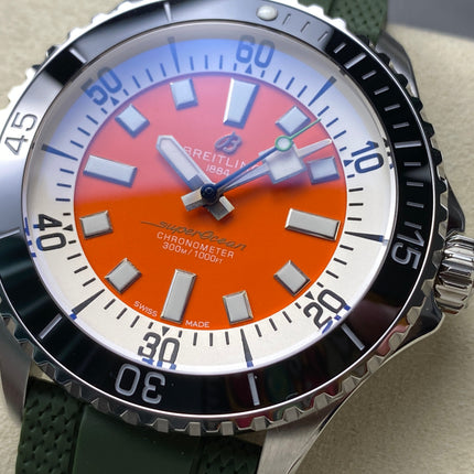 SUPEROCEAN AUTOMATIC 44 BLACK CERAMIC BEZEL GREEN RUBBER STRAP