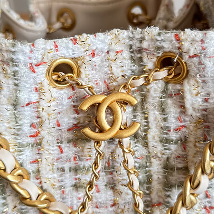 CHANEL 25S HOBO BAG 30 IN MULTICOLOR TWEED WITH GOLD HARDWARE
