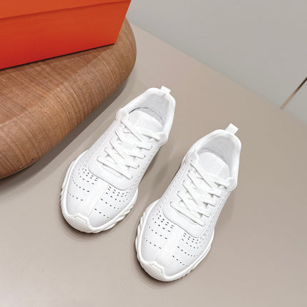 HM 26S TRAIL SNEAKERS IN WHITE PERFORATED CALFSKIN