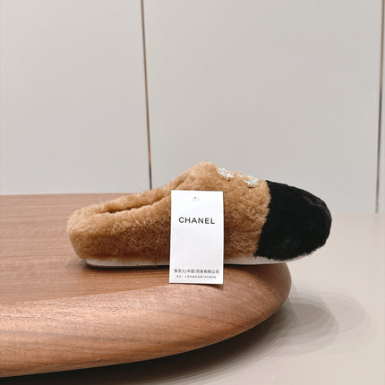 CHANEL 26S MULES IN BROWN AND BLACK SHEARLING WITH ROUND TOE
