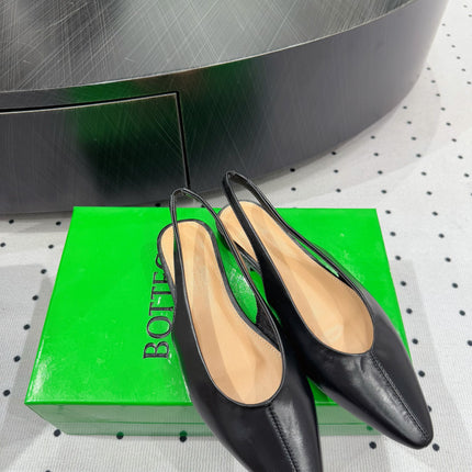 BOTTEGA VENETA 26S SLINGBACK FLATS IN BLACK CALFSKIN