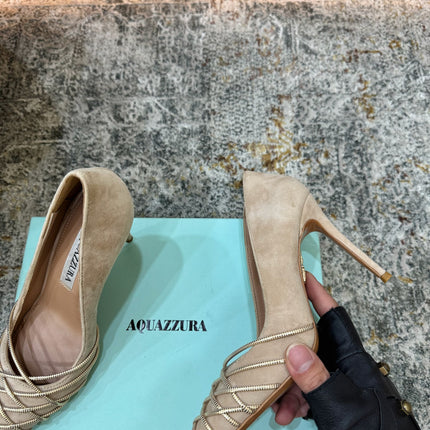 AQUAZZURA 26S BELGRAVIA PUMPS 100 MM IN GOLD AND BEIGE SUEDE
