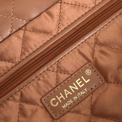 CHANEL 26S 22 BAG 42 IN CARAMEL BROWN QUILTED SHINY CALFSKIN