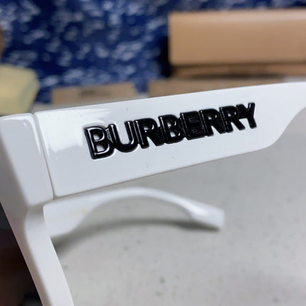 BURBERRY 26S RECTANGLE FRAME IN ACETATE 500450