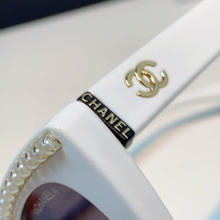 CHANEL 26S BUTTERFLY FRAME IN ACETATE 502972