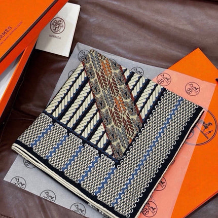 HERMES 26S SCARF 135 IN SILK AND CASHMERE 492303