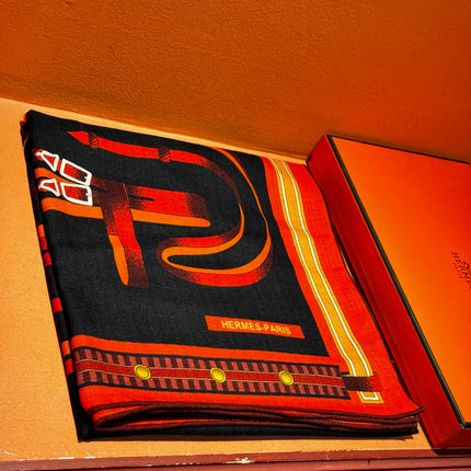 HERMES 26S SCARF 140 IN SILK AND CASHMERE 492439