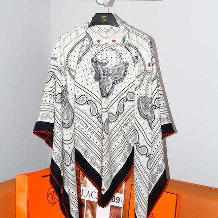 HERMES 26S SCARF 135 IN SILK AND CASHMERE 498485