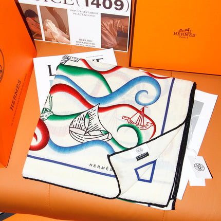 HERMES 26S SCARF 135 IN SILK AND CASHMERE 498489