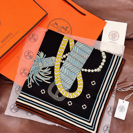 HERMES 26S SCARF 135 IN SILK AND CASHMERE 498492